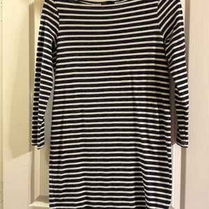 GAP Black and White Sheath Dress with Long Sleeves and Bateau Neckline